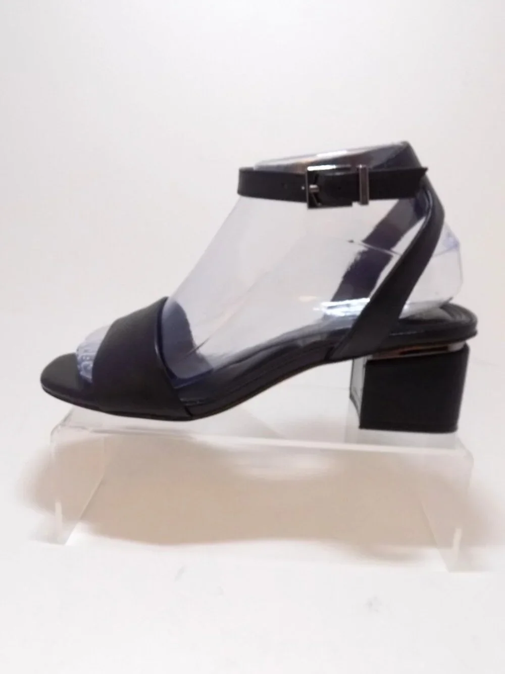 Vince Camuto VP Acaylee Sandals Women's- Size 7